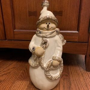 Ceramic Snowman ⛄️ holding candy cane & wreath